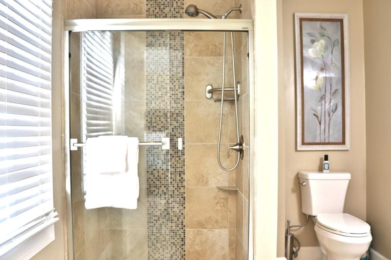Pleasanton Courtyard Bed And Breakfast Fayetteville Ngoại thất bức ảnh