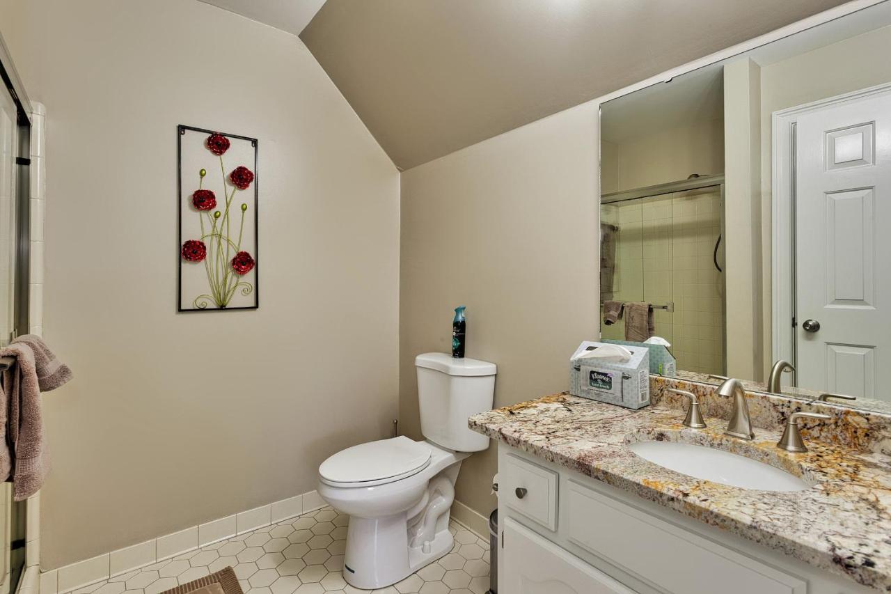 Pleasanton Courtyard Bed And Breakfast Fayetteville Ngoại thất bức ảnh