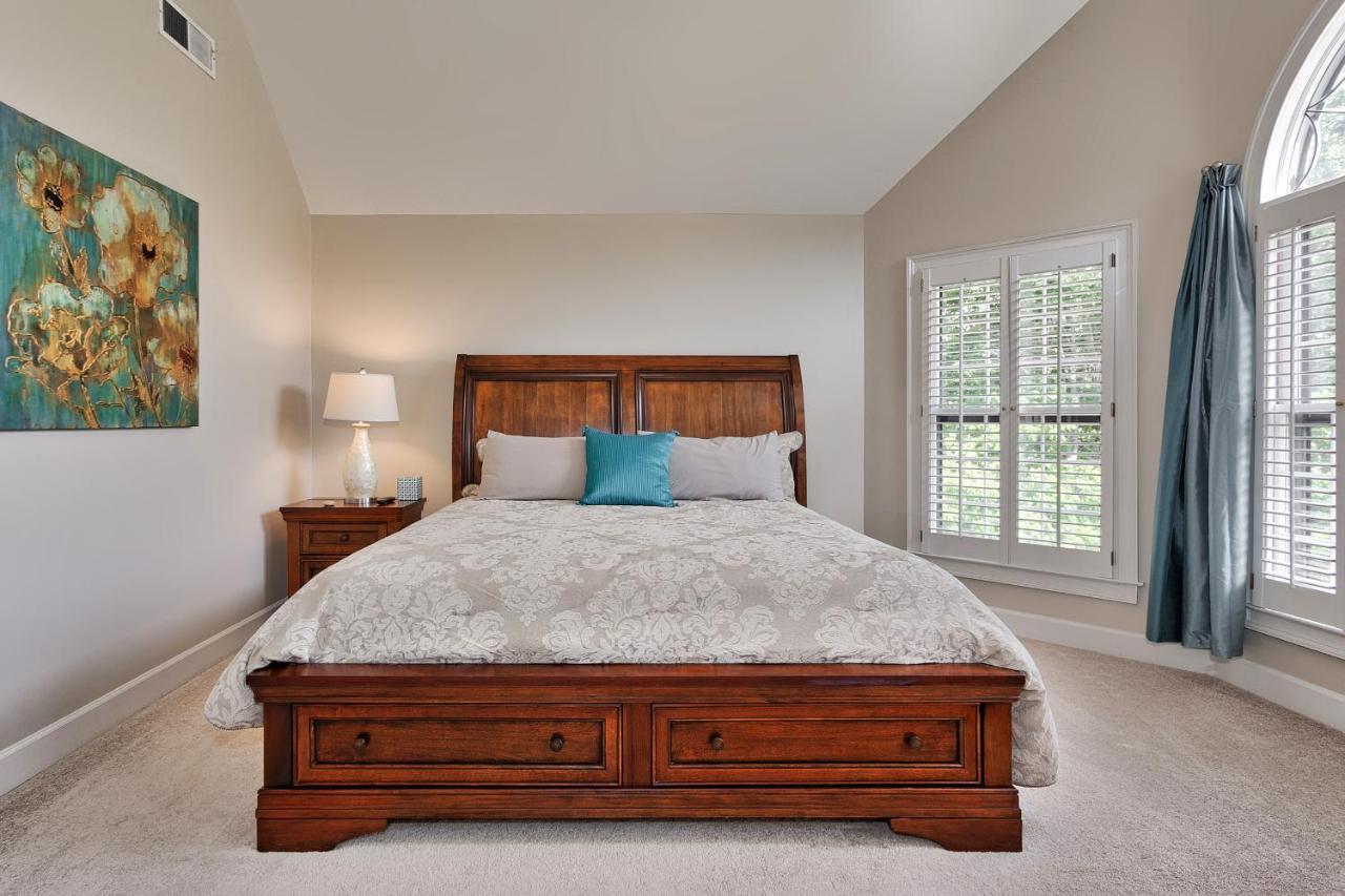Pleasanton Courtyard Bed And Breakfast Fayetteville Ngoại thất bức ảnh